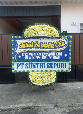 Papan Bunga Duka di Singaran Pati