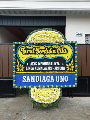 Papan Bunga Duka di Singaran Pati